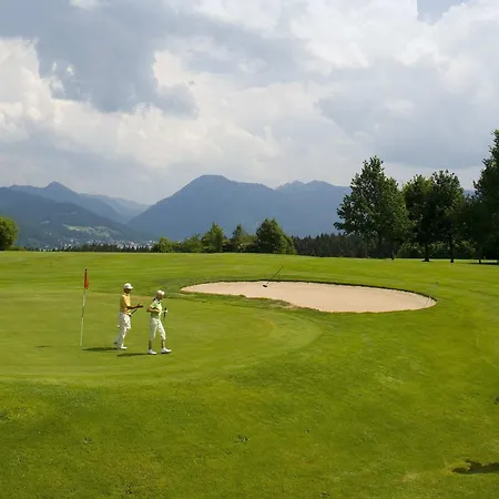 Margarethenhof Am Tegernsee 公寓